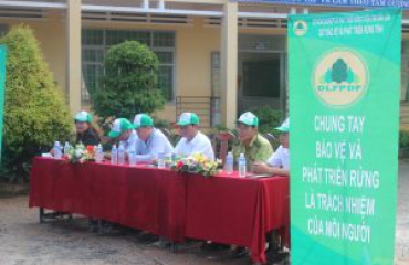 Chương trình “Chính sách Chi trả DVMTR đồng hành cùng học sinh đến trường” năm 2018 tại các trường THCS trên địa bàn huyện Krông Năng.