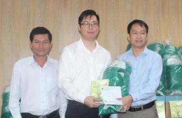 Quỹ Bảo vệ và Phát triển rừng tỉnh Đắk Lắk ủng hộ đồng bào miền Trung
