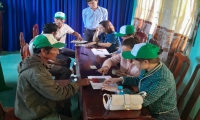 Chi trả tiền DVMTR năm 2023 cho các nhóm hộ trên địa bàn xã Cư Prao, huyện M’Đrắk.